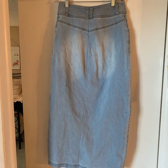 Style and co. Button front Denim midi skirt size 2 - Picture 5 of 10